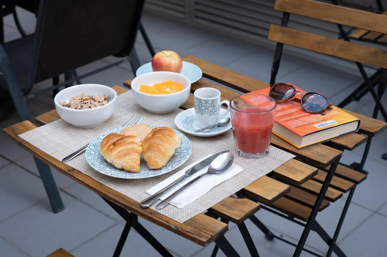 Dumont Lisbon Guesthouse Portugal