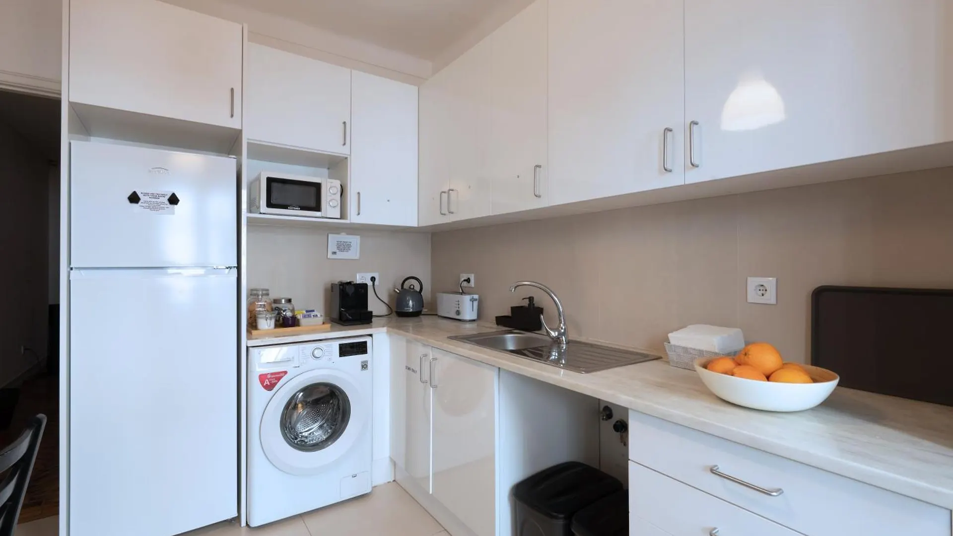 Dumont Lisbon Guesthouse